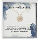 Zbliżenie na złoty naszyjnik Koniczynka - prezent dla kobiety mojego życia