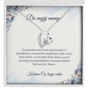Zbliżenie na srebrny naszyjnik serce - prezent dla mamy od córki